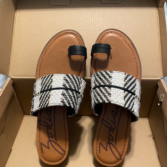 ZODIAC 9 Women's Adelanto Slide Sandal Black and White Size 5 - Picture 4 of 4